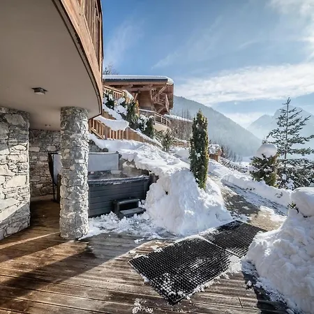 Chalet Omaroo Ii - By Emerald * Morzine