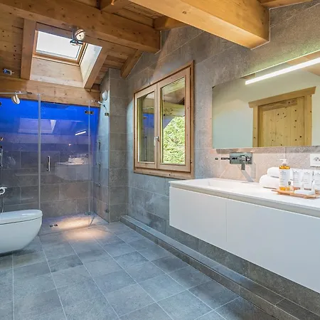 Chalet Chalet Omaroo Ii - By Emerald *