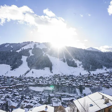 Chalet Omaroo Ii - By Emerald * Morzine