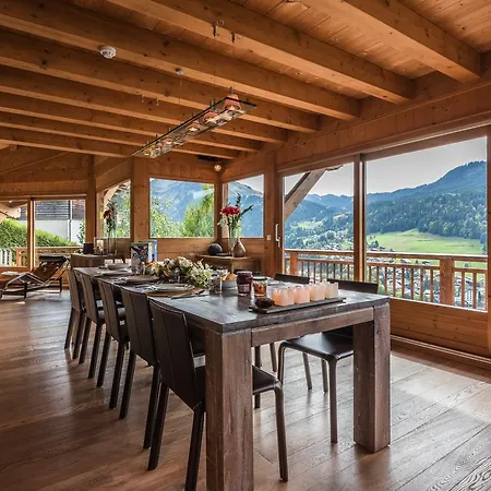 Chalet Omaroo Ii - By Emerald * Morzine